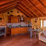 Casas De Lola Y Rafael Moya (Gran Canaria)