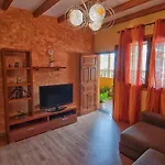Casas De Lola Y Rafael * Moya (Gran Canaria)