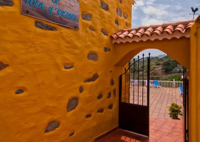 Casas De Lola Y Rafael