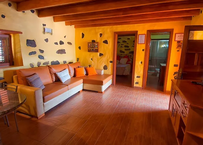 Casas De Lola Y Rafael *