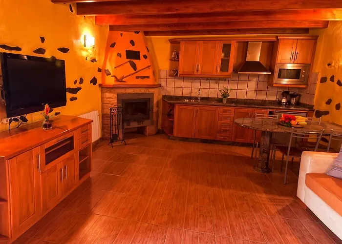 Casas De Lola Y Rafael