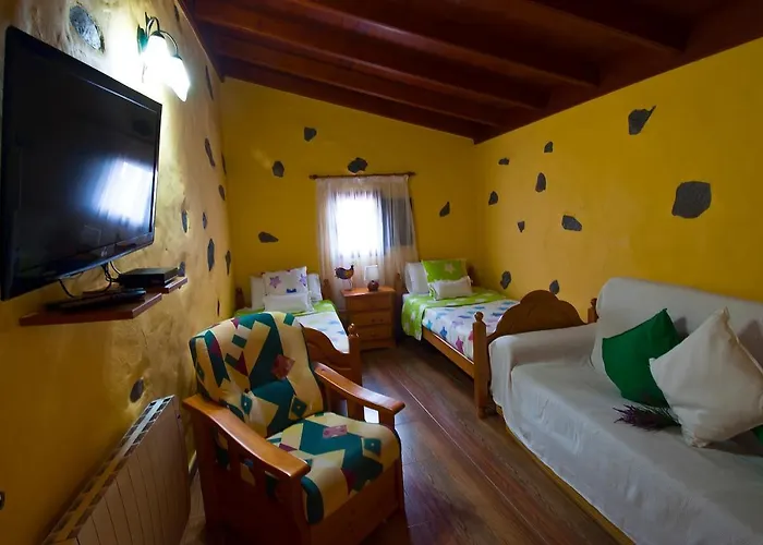 Casas De Lola Y Rafael