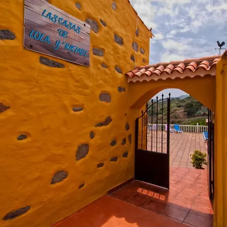 Casas De Lola Y Rafael