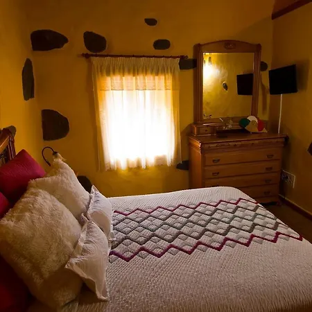 Casas De Lola Y Rafael Moya (Gran Canaria)
